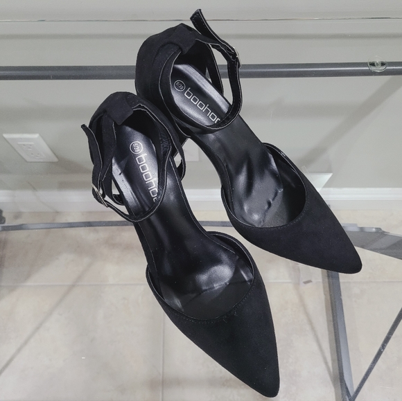 Heels - Picture 4 of 4